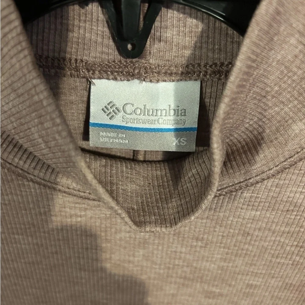 Women's Columbia Amberview Performance Fit Omni-Shade Mock Turtleneck Shirt XS - Picture 2 of 9